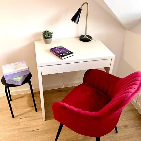 Rainbow House Ostanak kod kuće